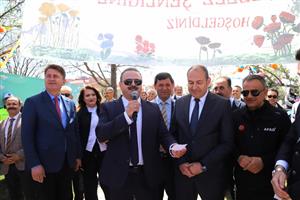 Aksaray Üniversitesi Bahar Şenlikleri coşkuyla başladı