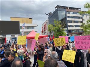 ASÜ'lü akademisyenler ve öğrenciler Farkındalık Yürüyüşü’ne katıldı